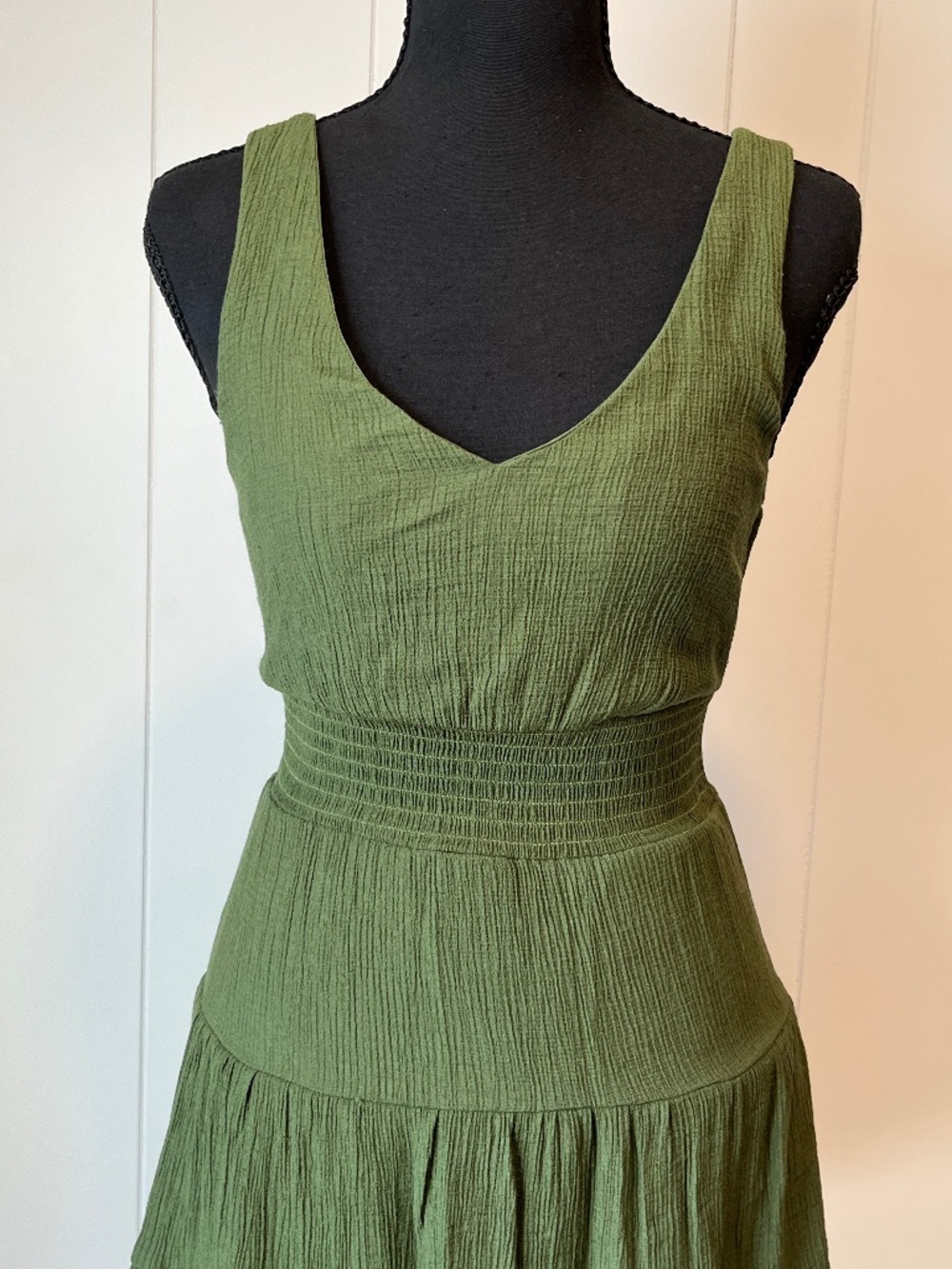 City Studio Sleeveless Tiered A-Line Dress Smocked Bodice Tie Back sz S